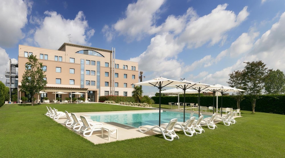 Hotel Omnia 46/50