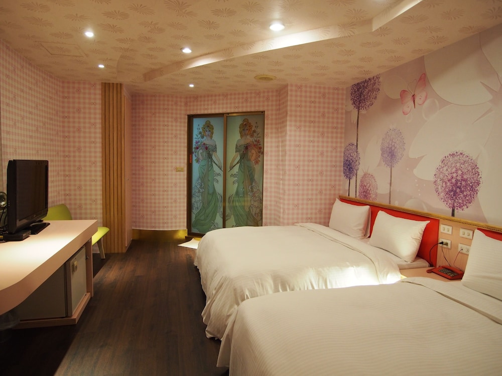 Day-Chen Hotel 36/47