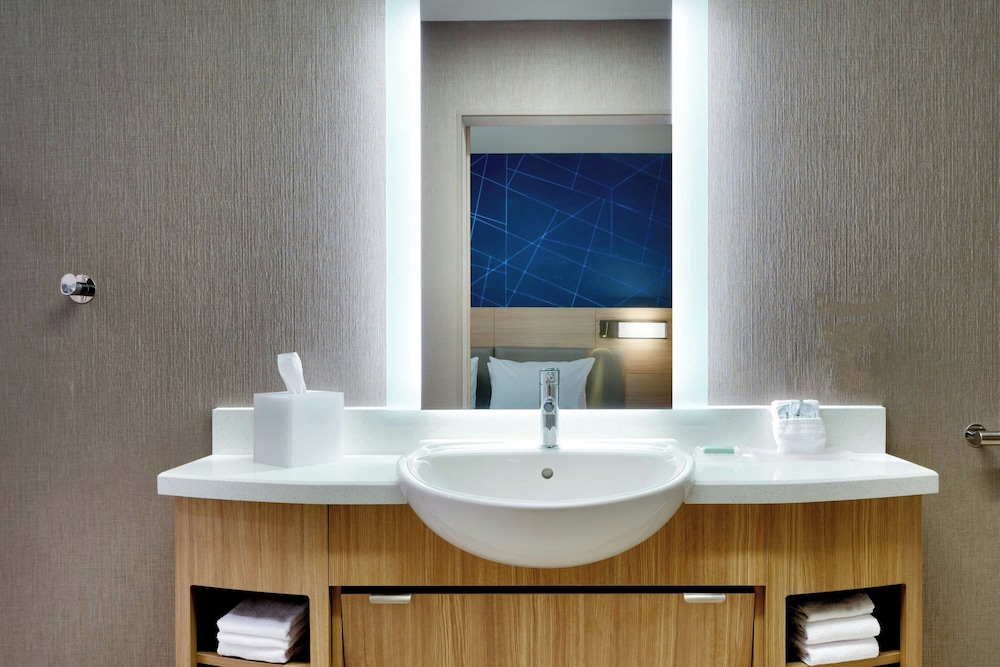 SpringHill Suites by Marriott Cottonwood 45/47
