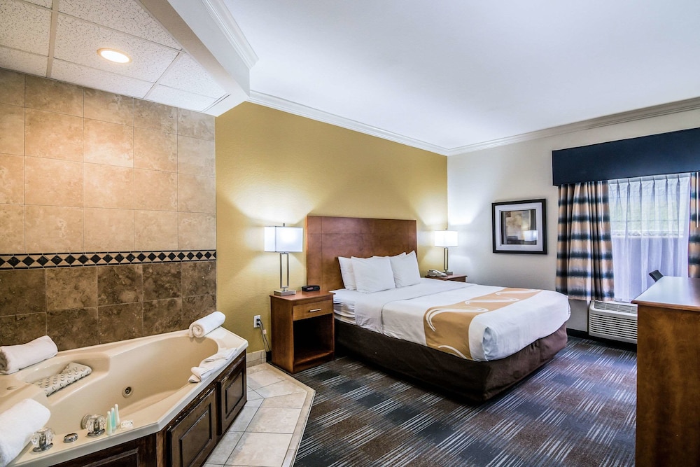 Quality Inn Alexander City 22/53