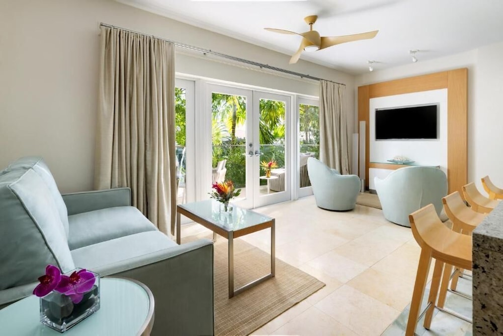 Santa Maria Suites 51/78