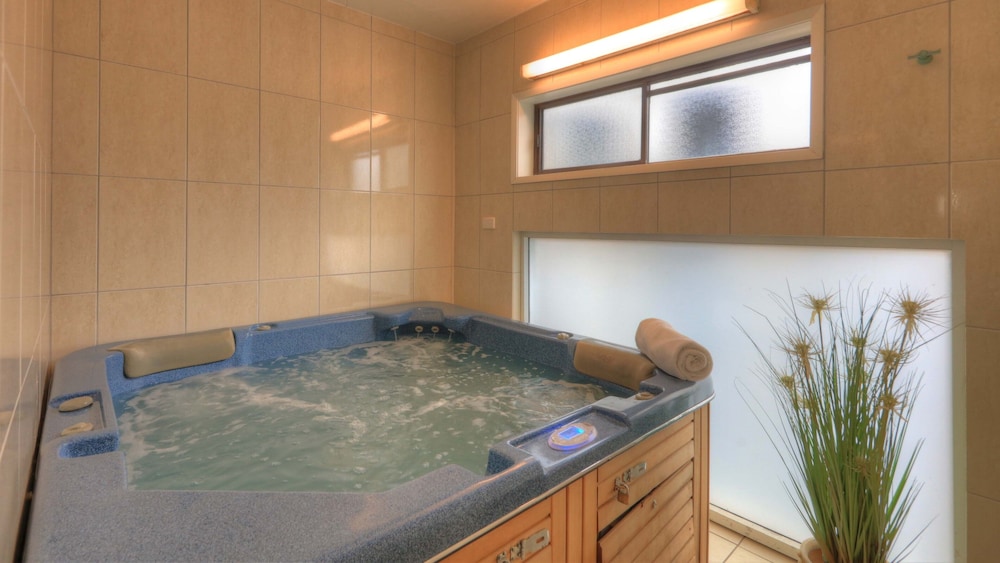 Motel Menere Apos S 30/61