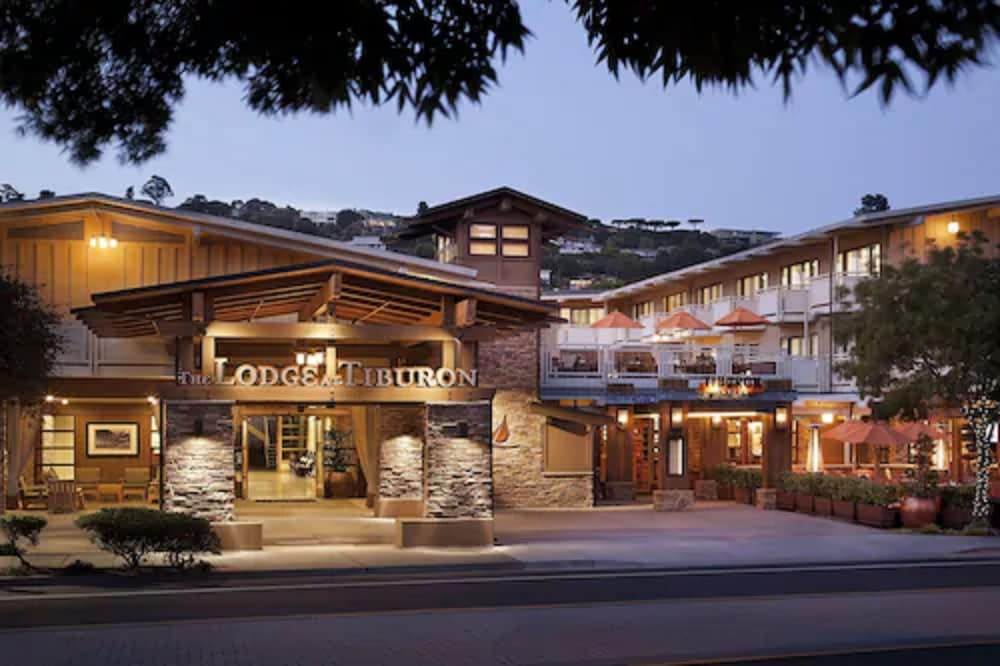 The Lodge At Tiburon 1/66