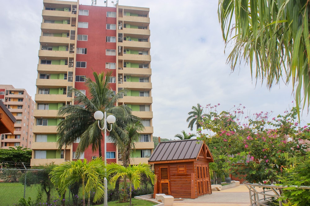 Green Island Beach Suite At Turtle Towers 11/50