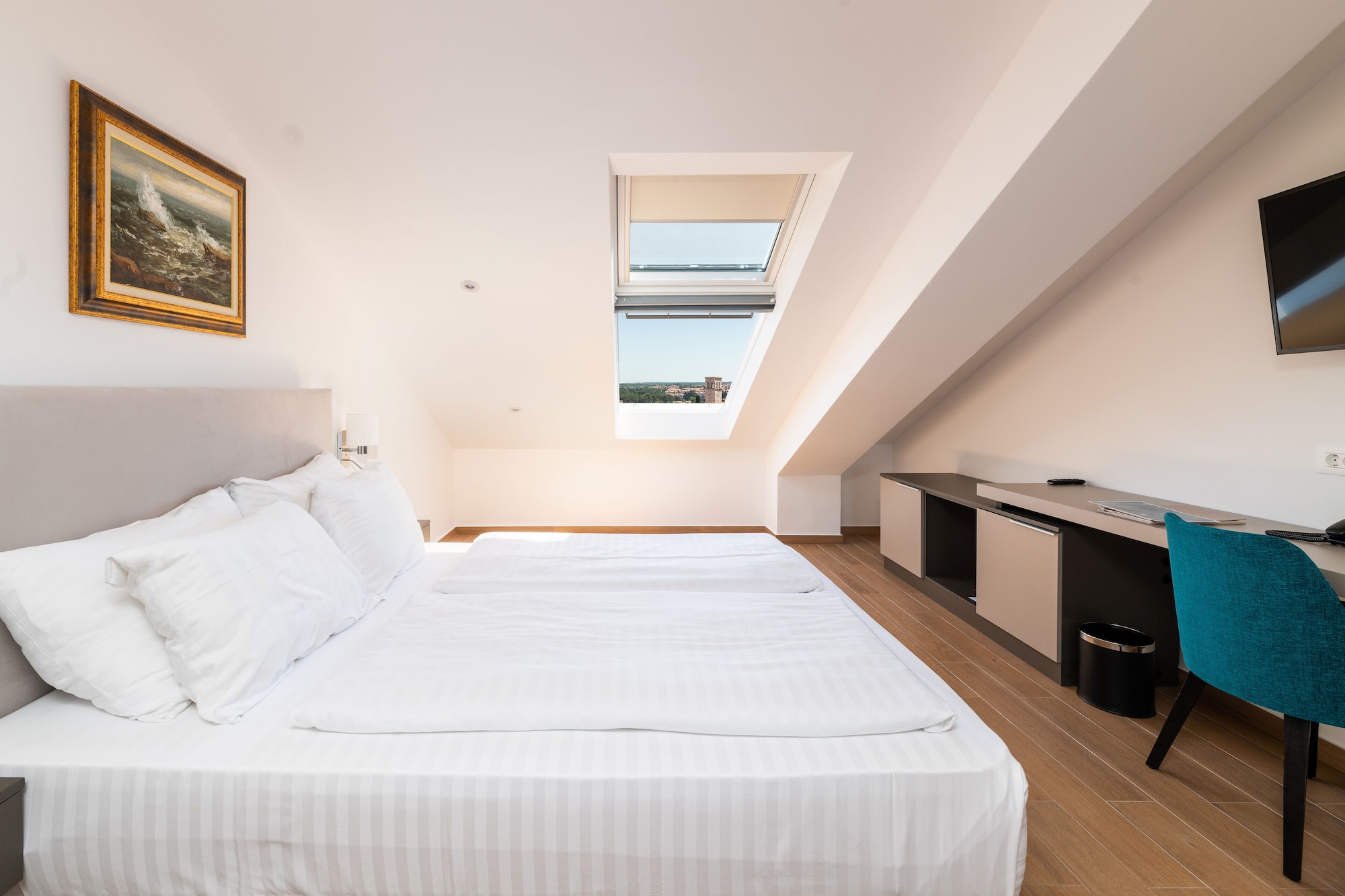 BASIC, DOUBLE BED