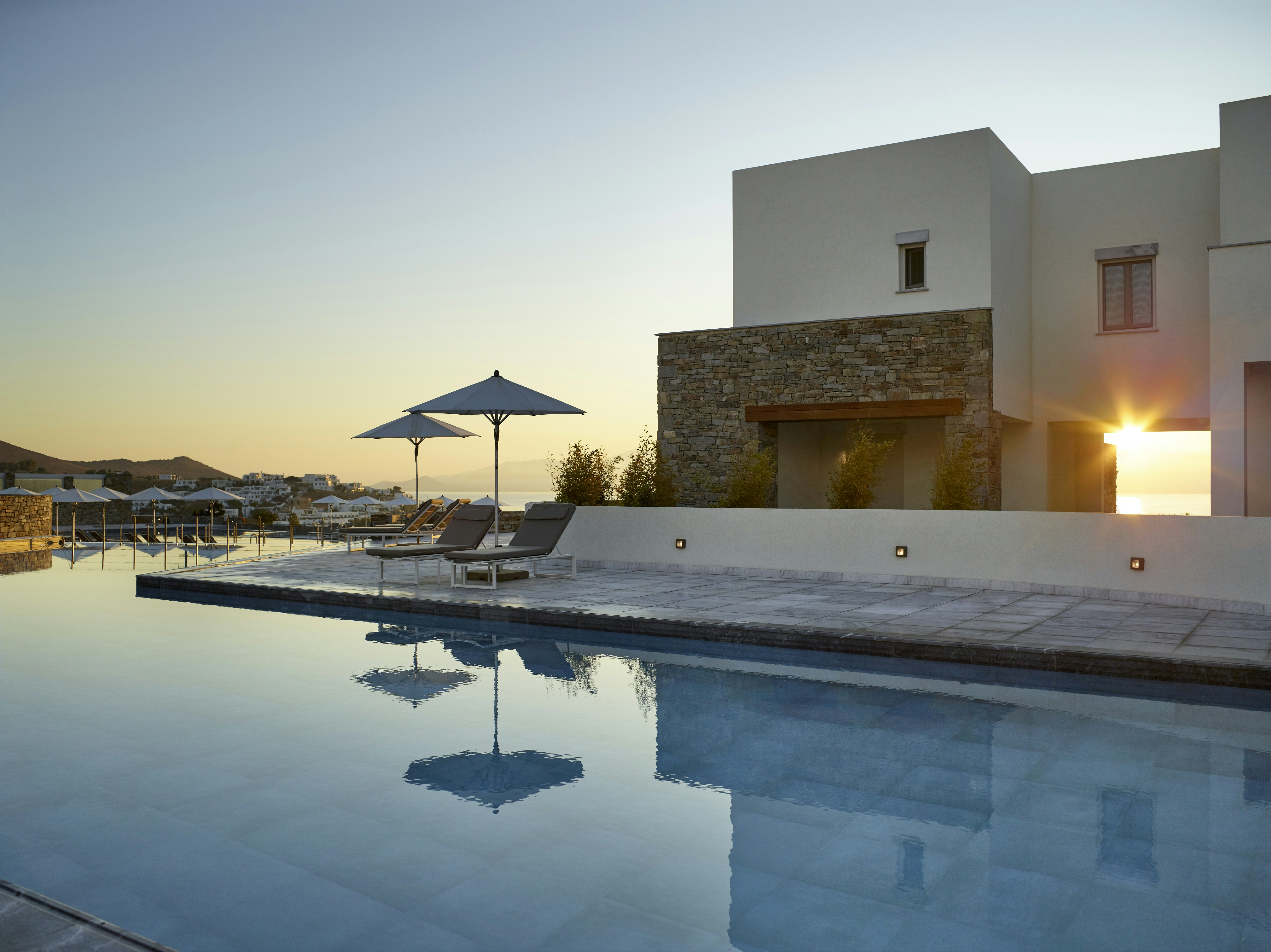 Summer Senses Luxury Resort 4/81