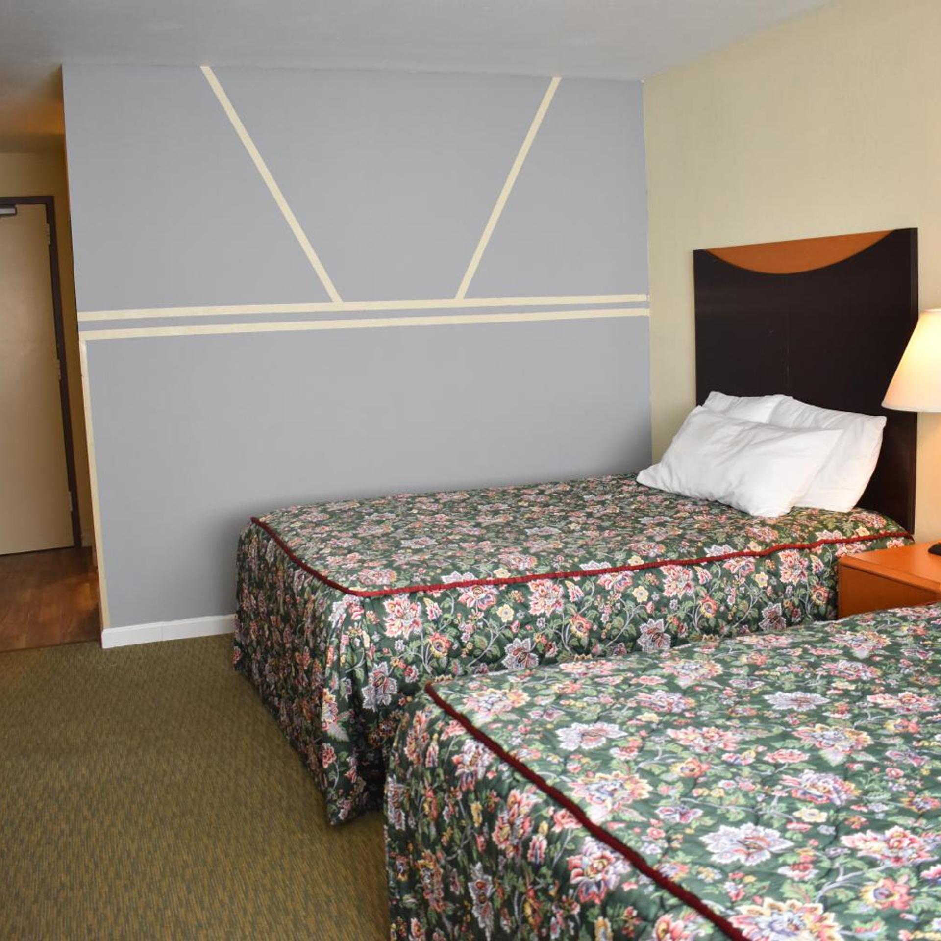 غرفة قياسية بسرير مزدوج، East Norwich Inn-Oyster Bay, Long Island, NY 5/10