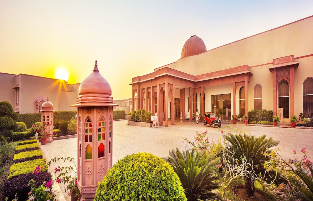 Orchha Palace and Convention Centre 3/50