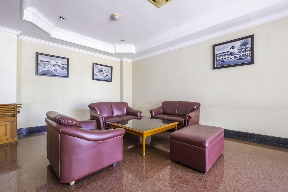 Collection O 25 Hotel Baltika 30/33
