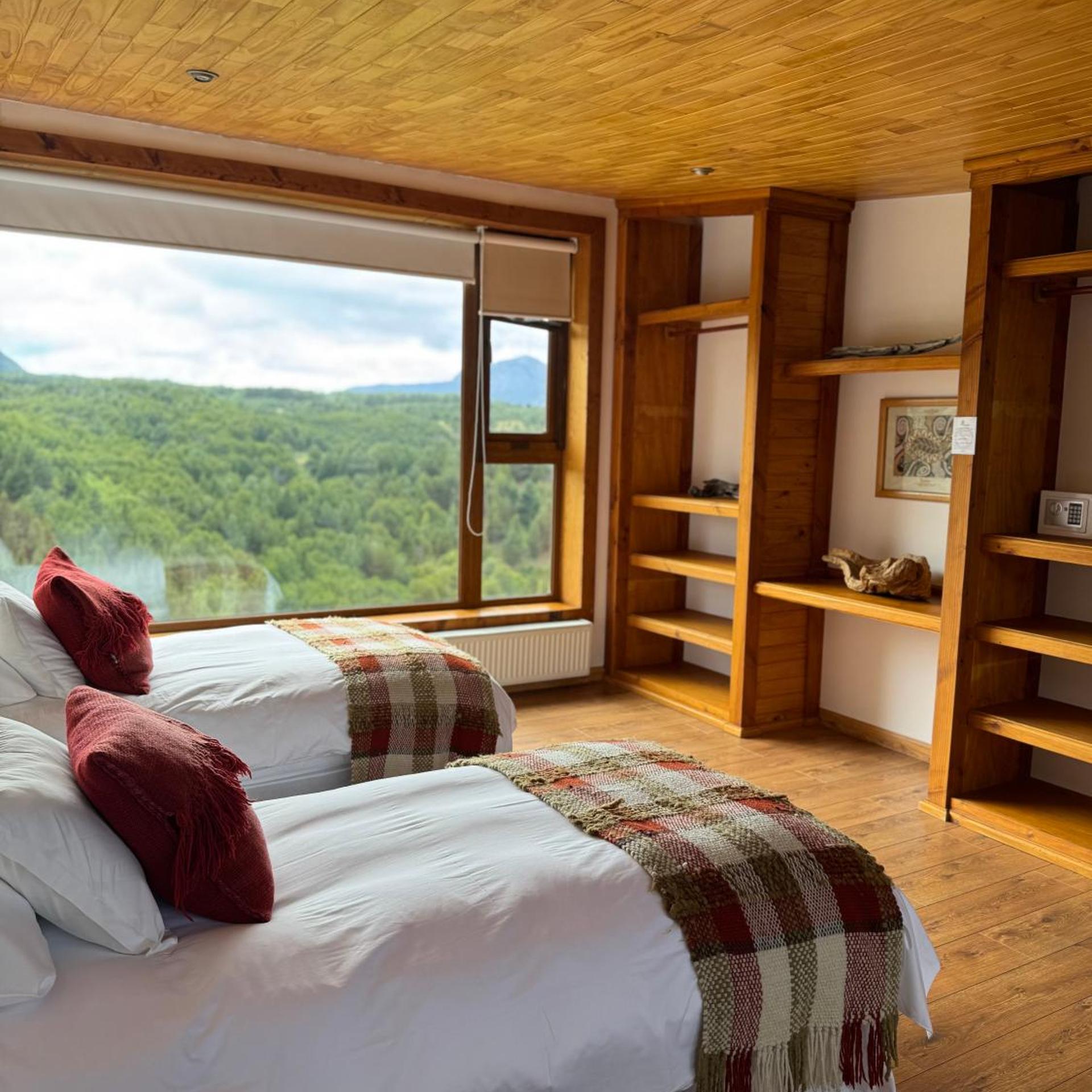 Nomades Hotel Boutique 6/45
