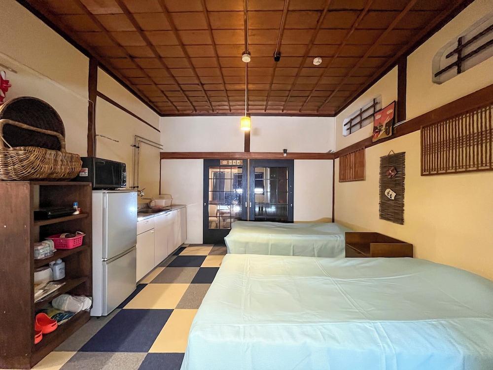 BUNGALOW