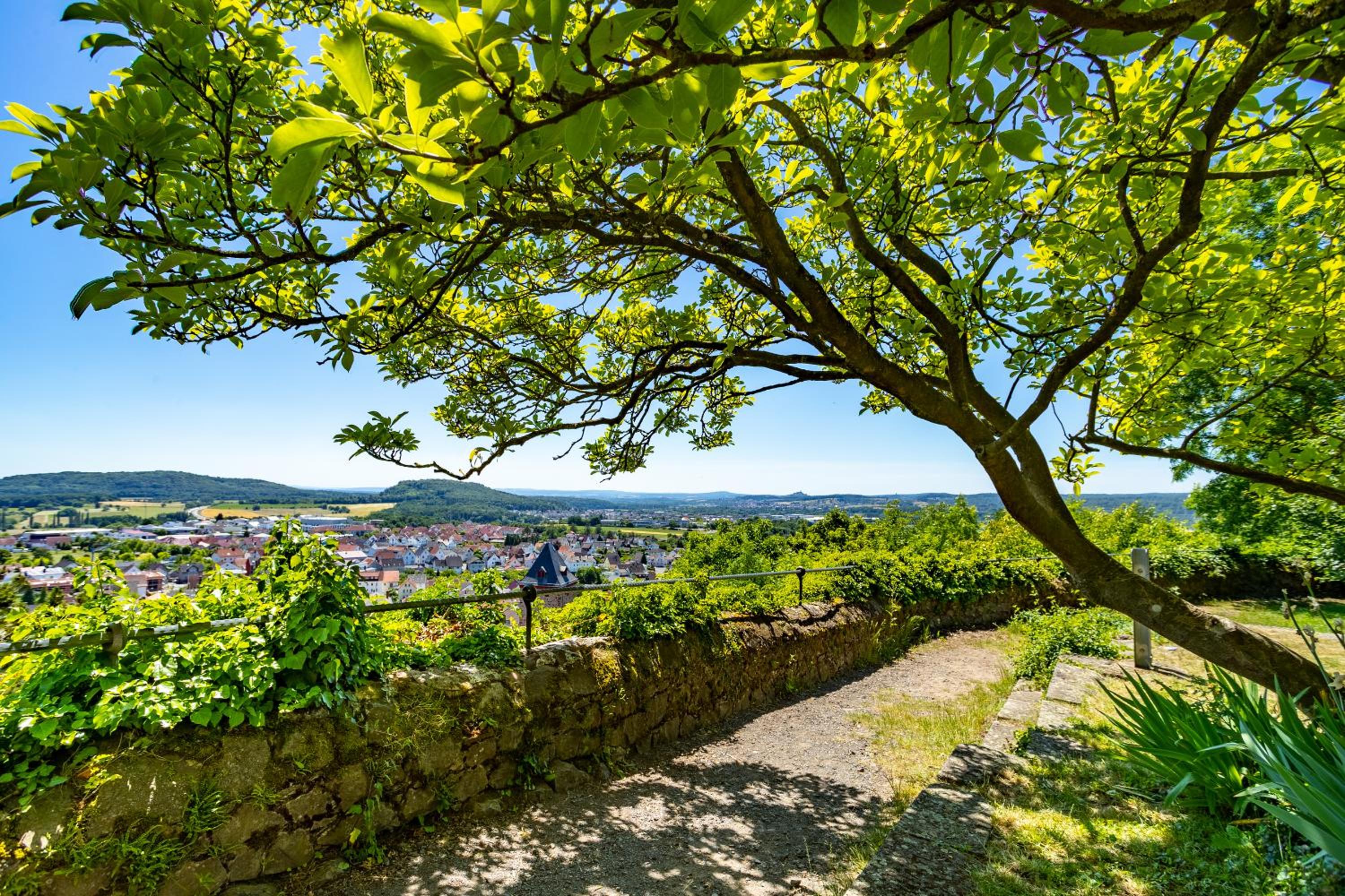 Burg Staufenberg 40/50