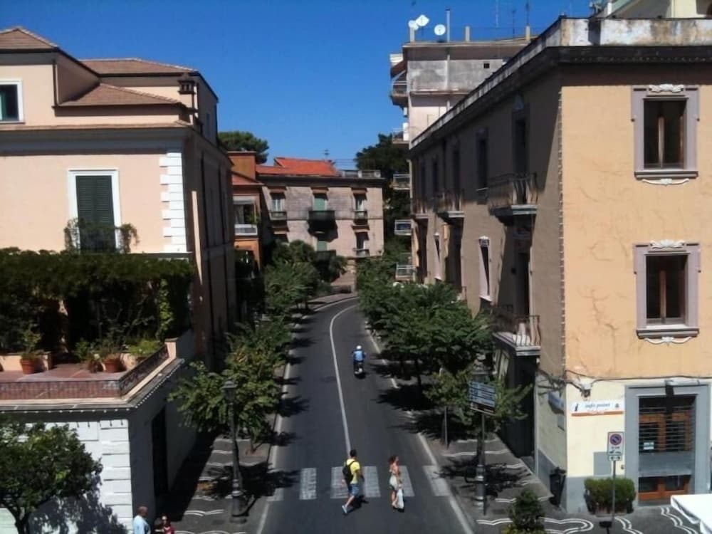 Palazzo Tasso 61/71