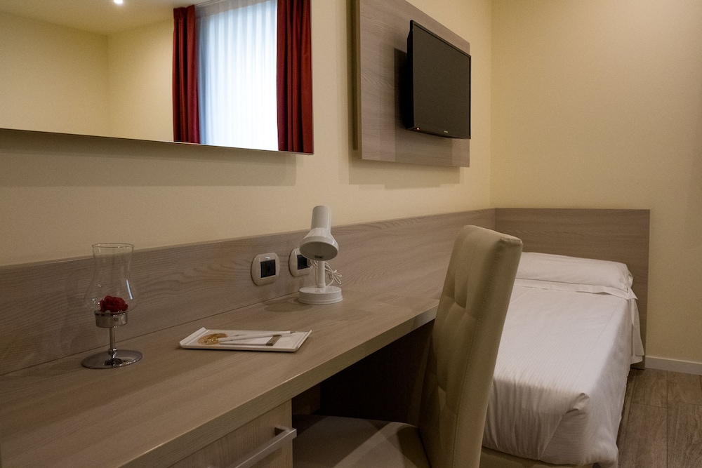 Palace Hotel la Conchiglia D Oro 68/76