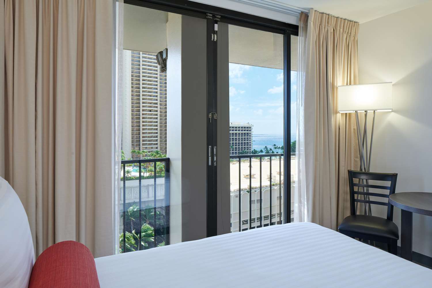 AQUA PALMS WAIKIKI 16/41