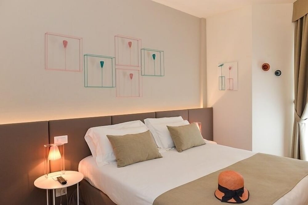 Hotel Elite 7/39