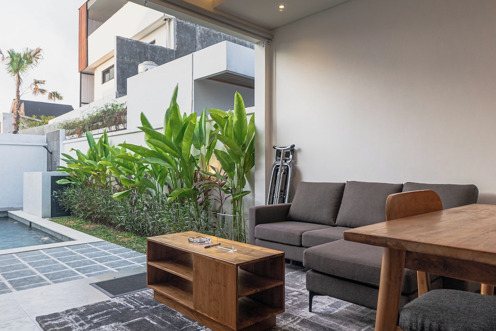 Cypress Villa by ZUZU 30/37