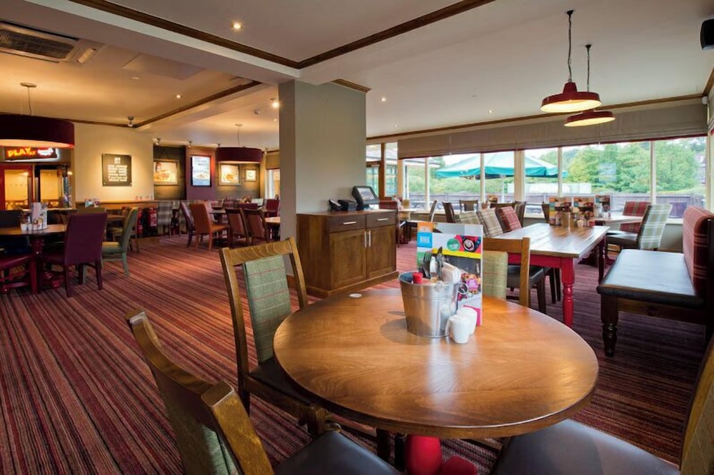 Premier Inn Sheffield/Barnsley (M1 Jct36) 32/51