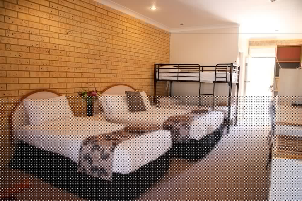 Albert Park Motor Inn 26/63