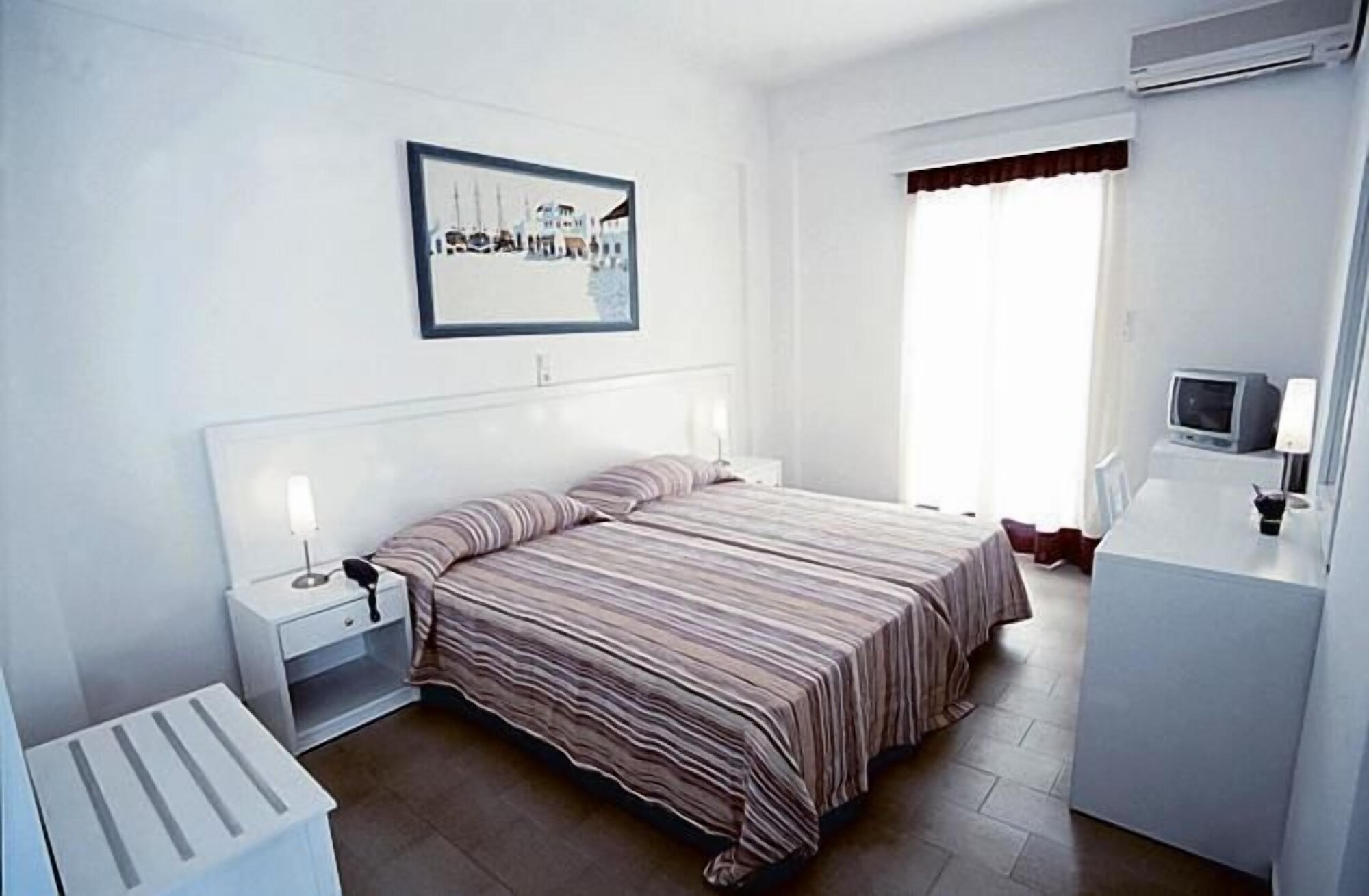 Comfort, Queen Bed, Balcony