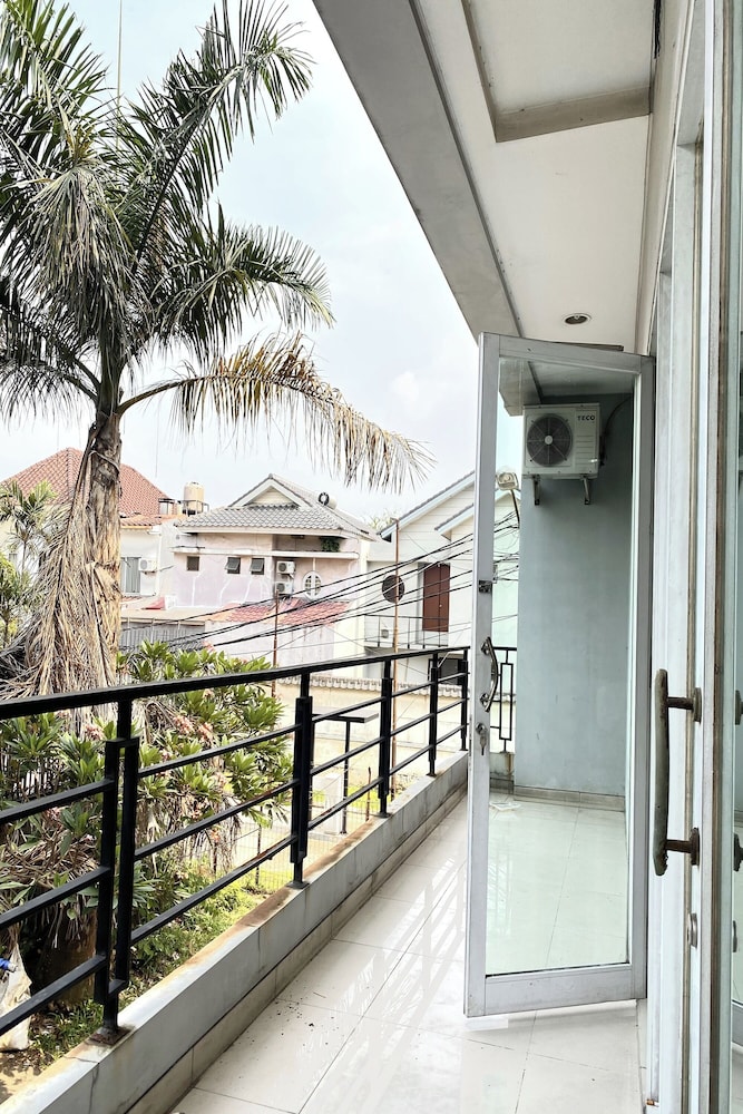 Behomy Corner 8 Lippo Karawaci by ZUZU 5/67