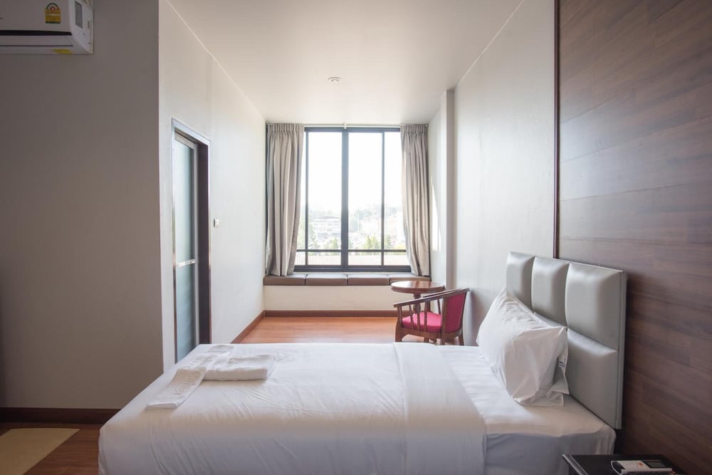 Chanthaburi Center Hotel 13/40