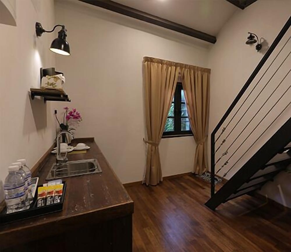 Reunion Heritage House 34/50