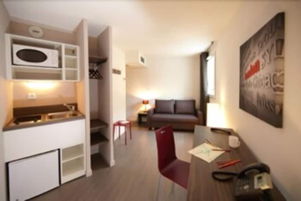 HEVEA APPART HOTEL 36/50