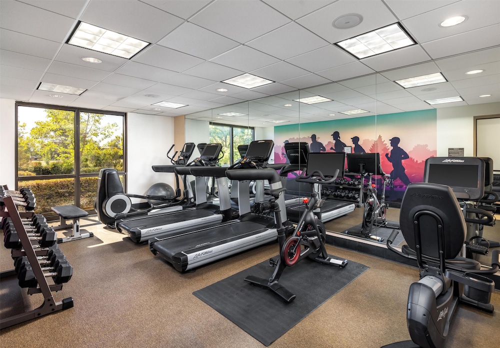 Hyatt Place Sacramento/Rancho Cordova 24/54