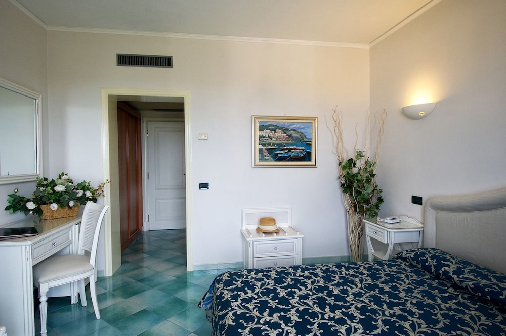 Hermitage Resort and Thermal Spa Hotel 41/76