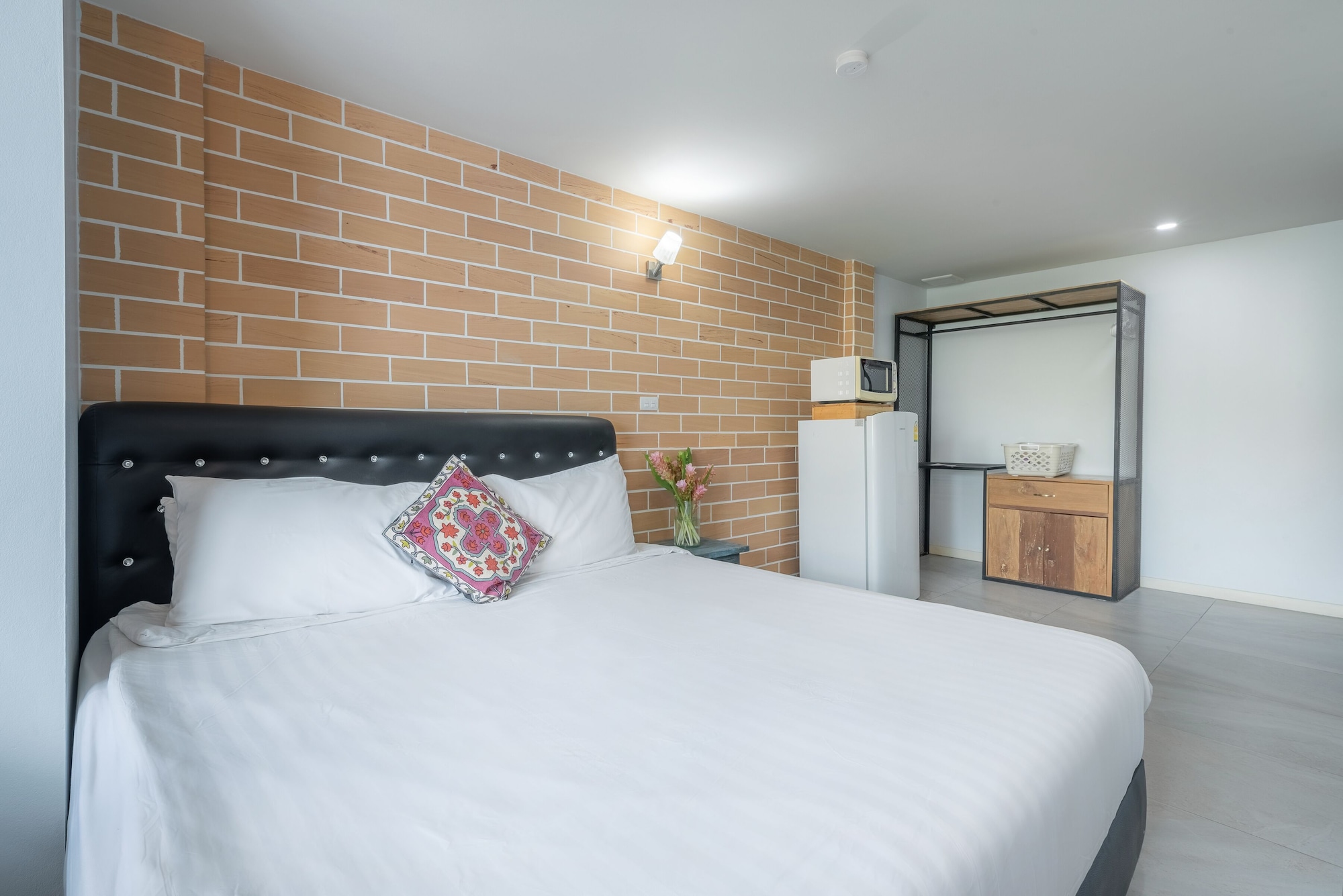 STANDARD, DOUBLE BED