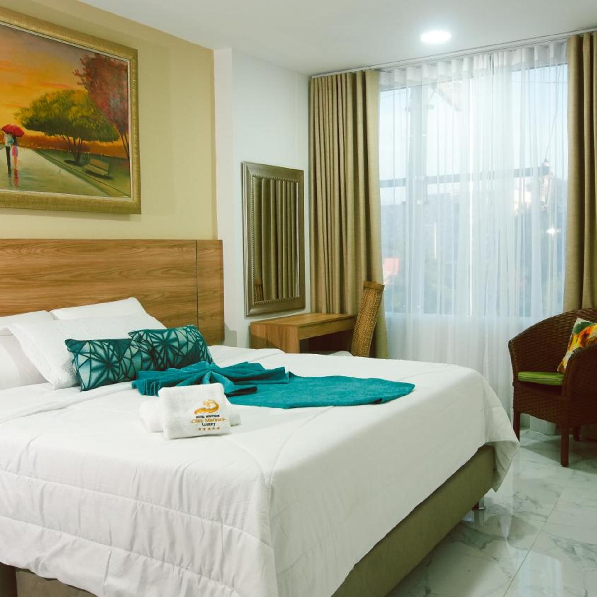 Hotel Olas del Mar 25/50