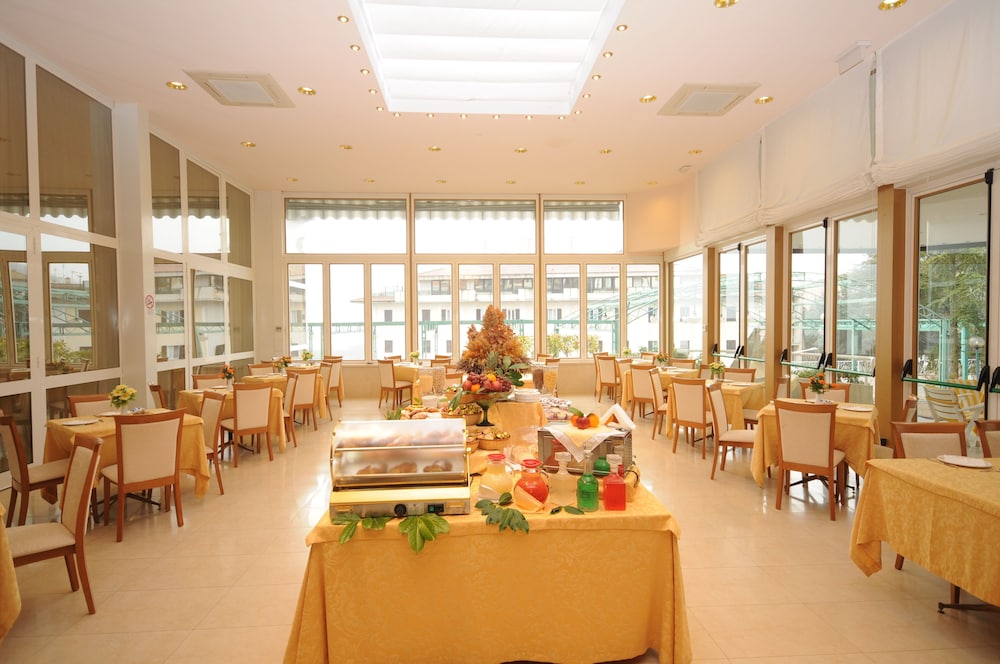 Grand Hotel Excelsior 37/47