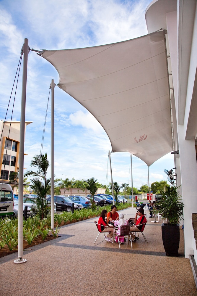Tune Hotel Danga Bay in JOHOR BAHRU