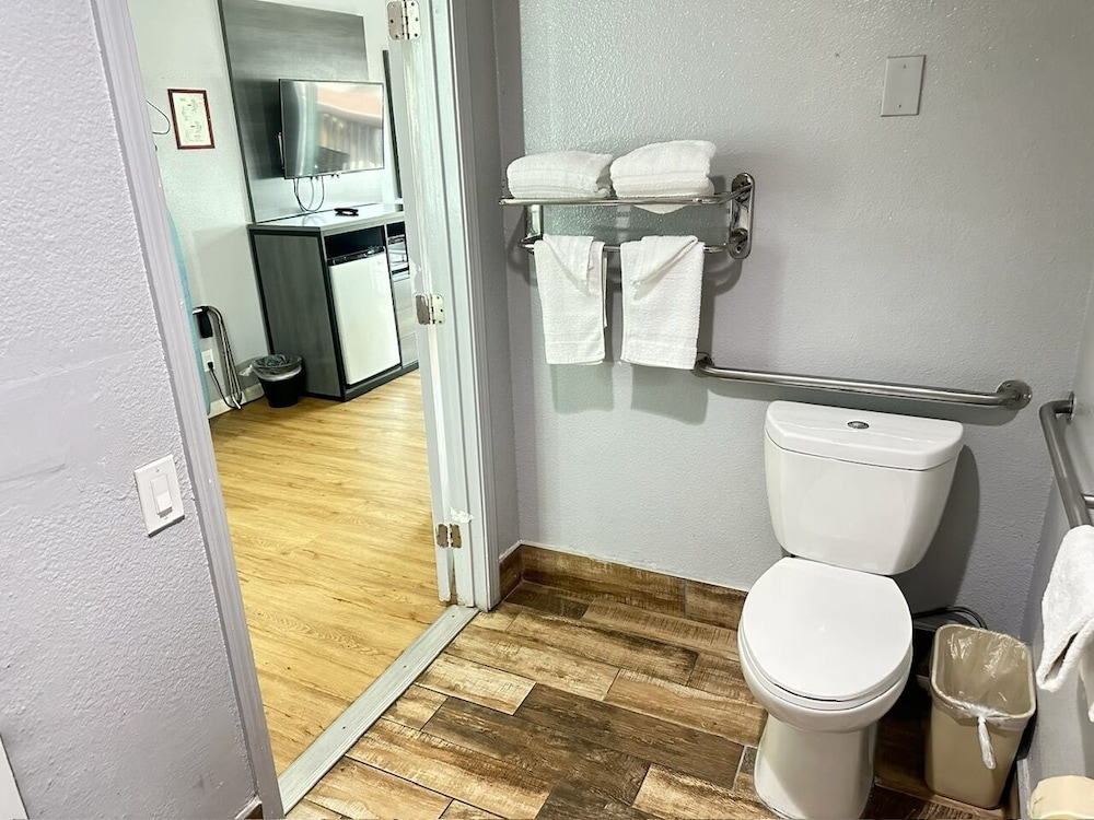 Ocean Gate Inn 57/58