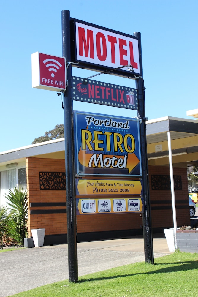 Portland Retro Motel 6/54