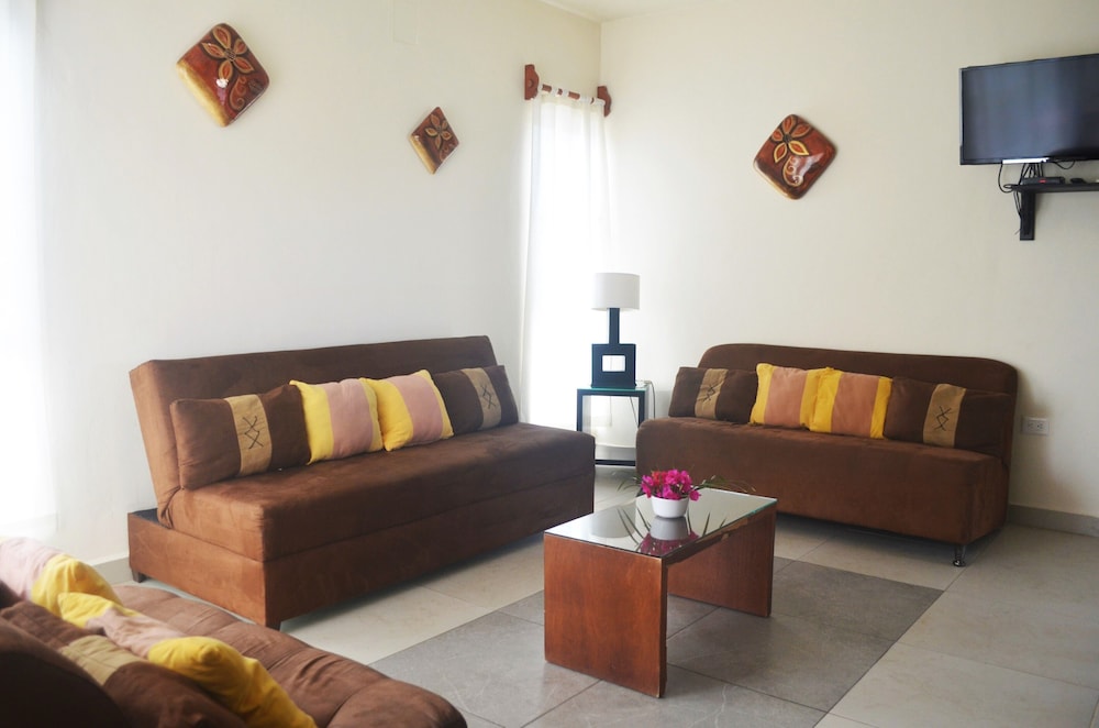 HOTEL ARRECIFES SUITES 36/67