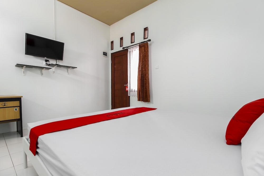 Reddoorz Jagakarsa 2 7/48