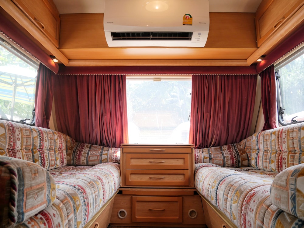 Samui Caravans 18/50