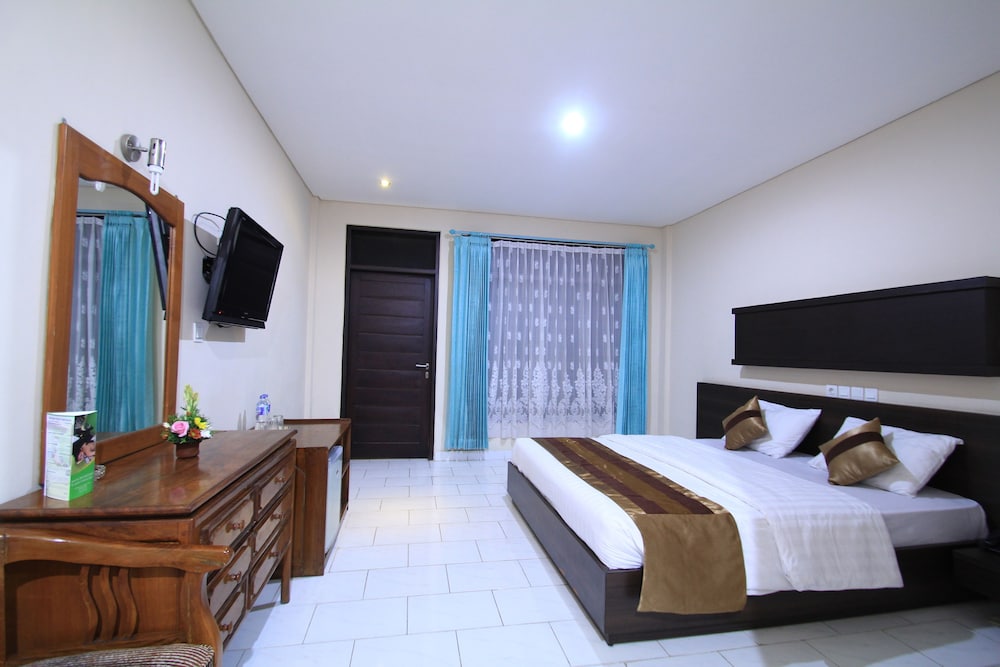 Bakungs Beach Hotel 10/38