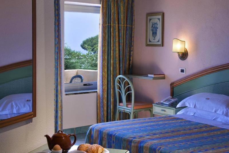 HOTEL CARLO MAGNO 7/37