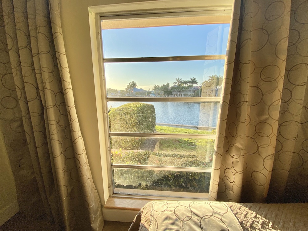Villa Marco Island 16/50