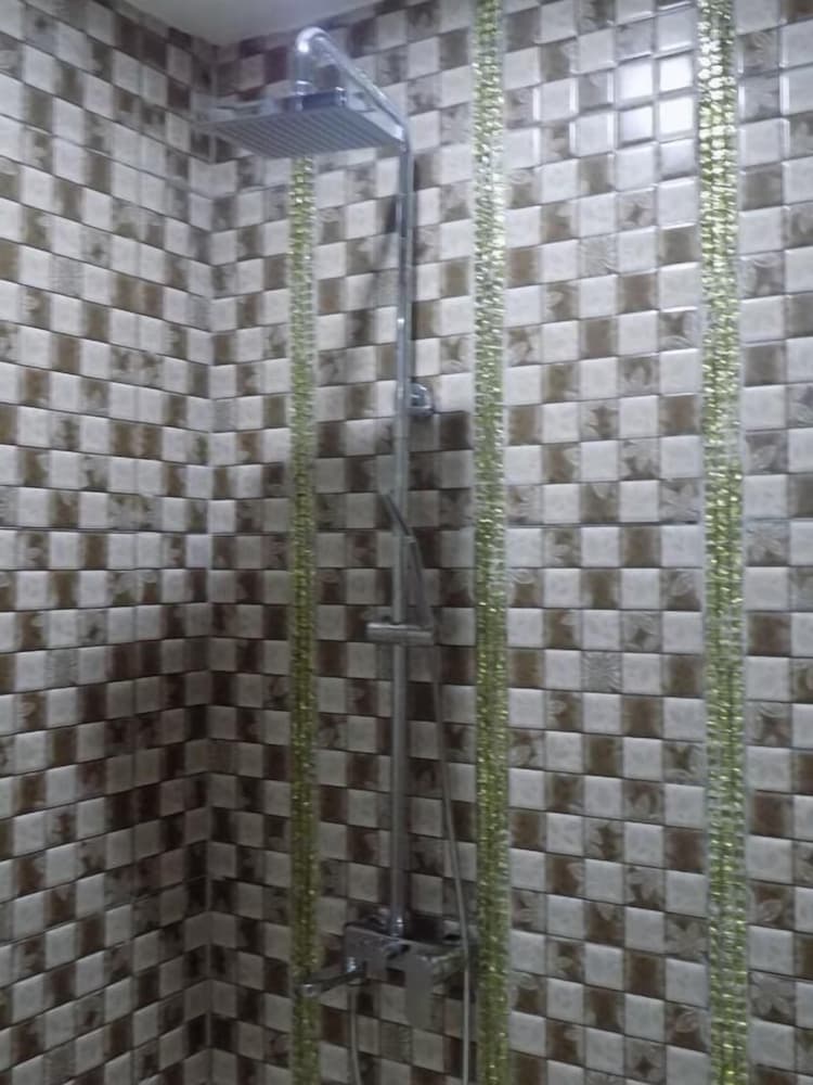 Freedom City Hotel 23/34