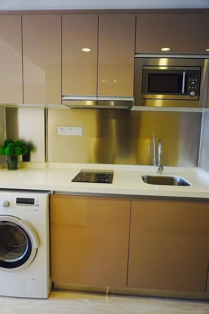Yuwa Serviced Aparthotel 47/50