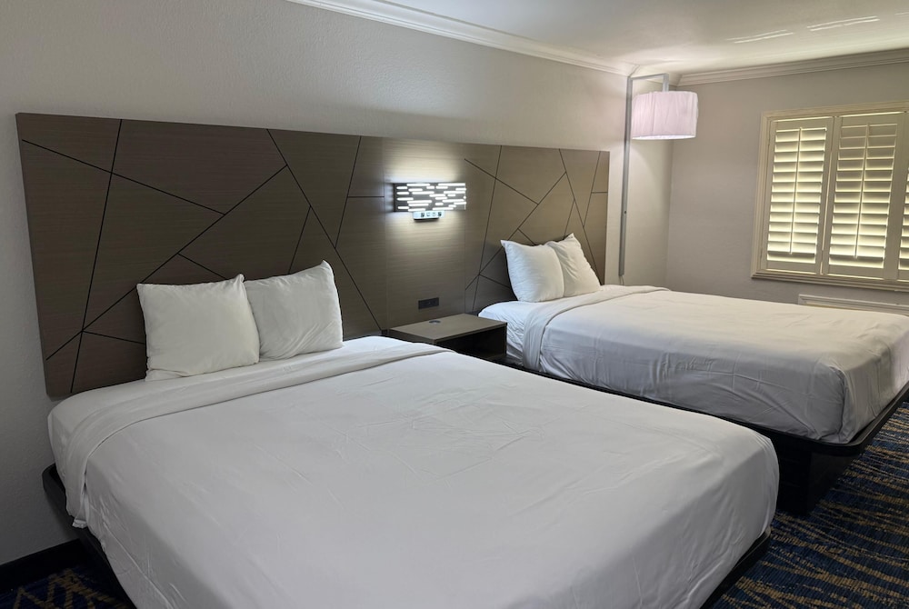 Travelodge by Wyndham Odessa 7/30