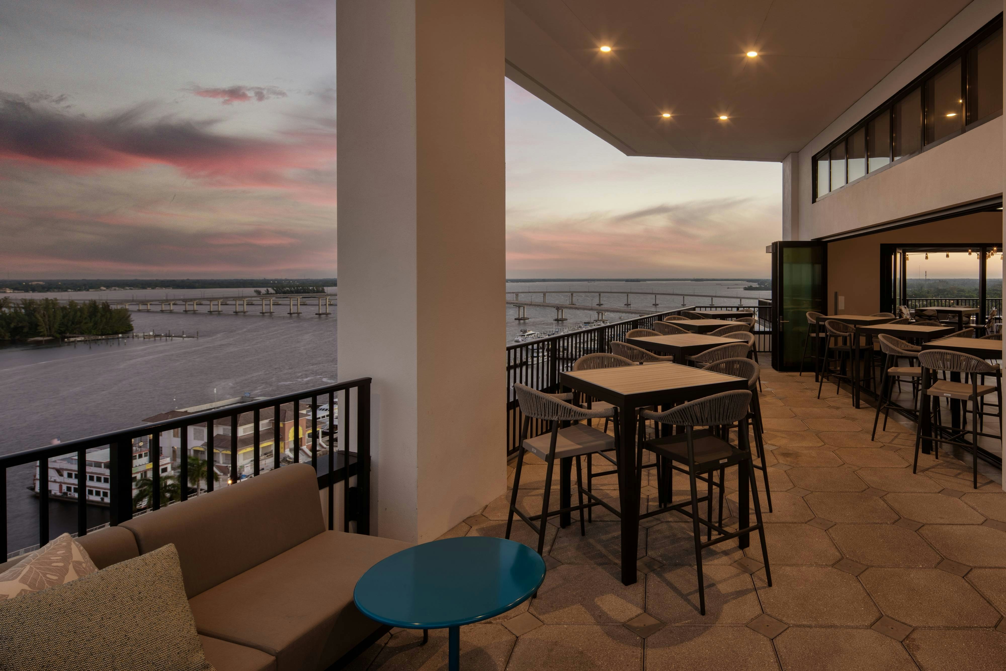 Luminary Hotel & Co , Autograph Collection 24/47