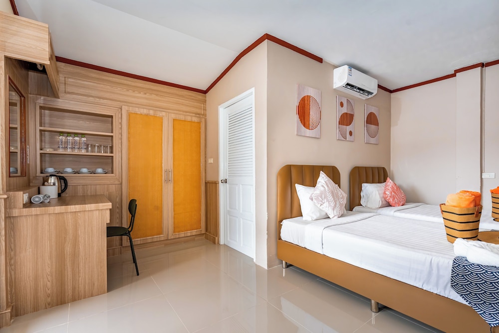Outdoor Inn Kata Hotel 37/50