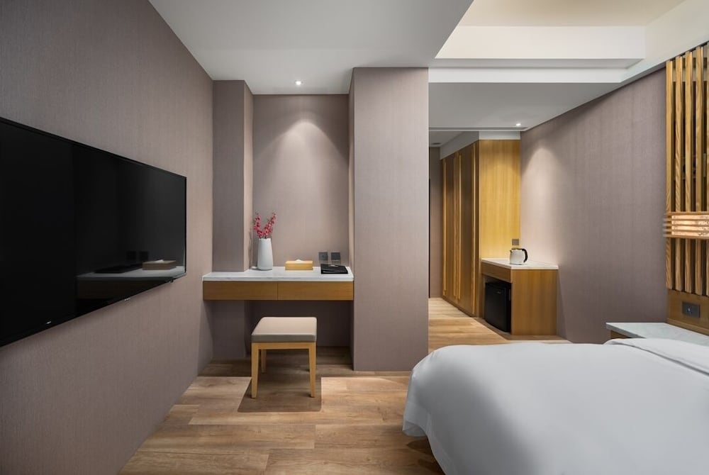 Gamalan FL Spring Hotel 17/42