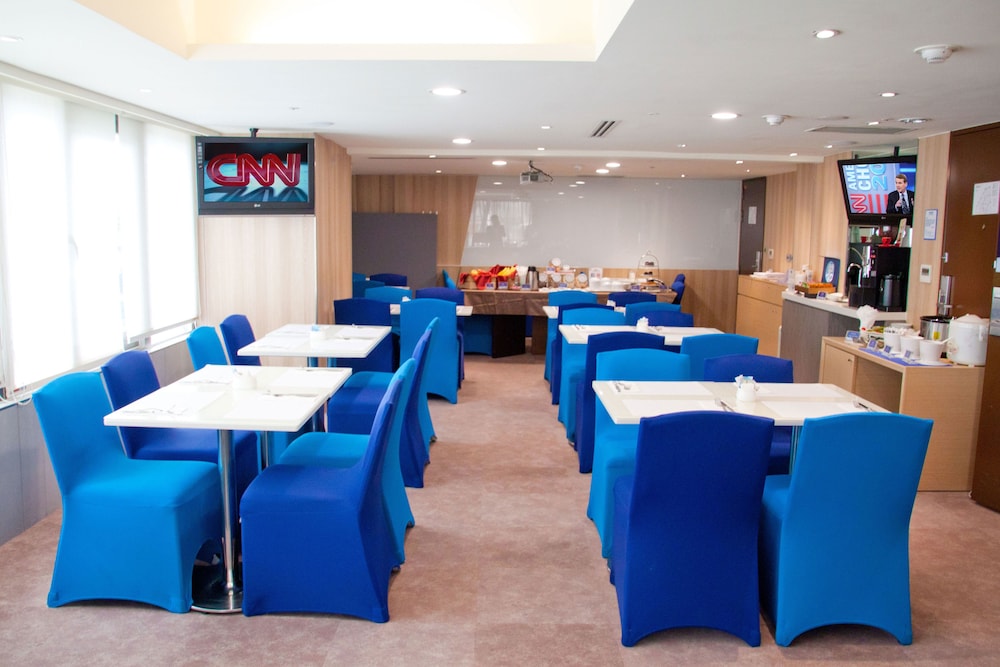 Holiday Inn Express Taoyuan 50/71