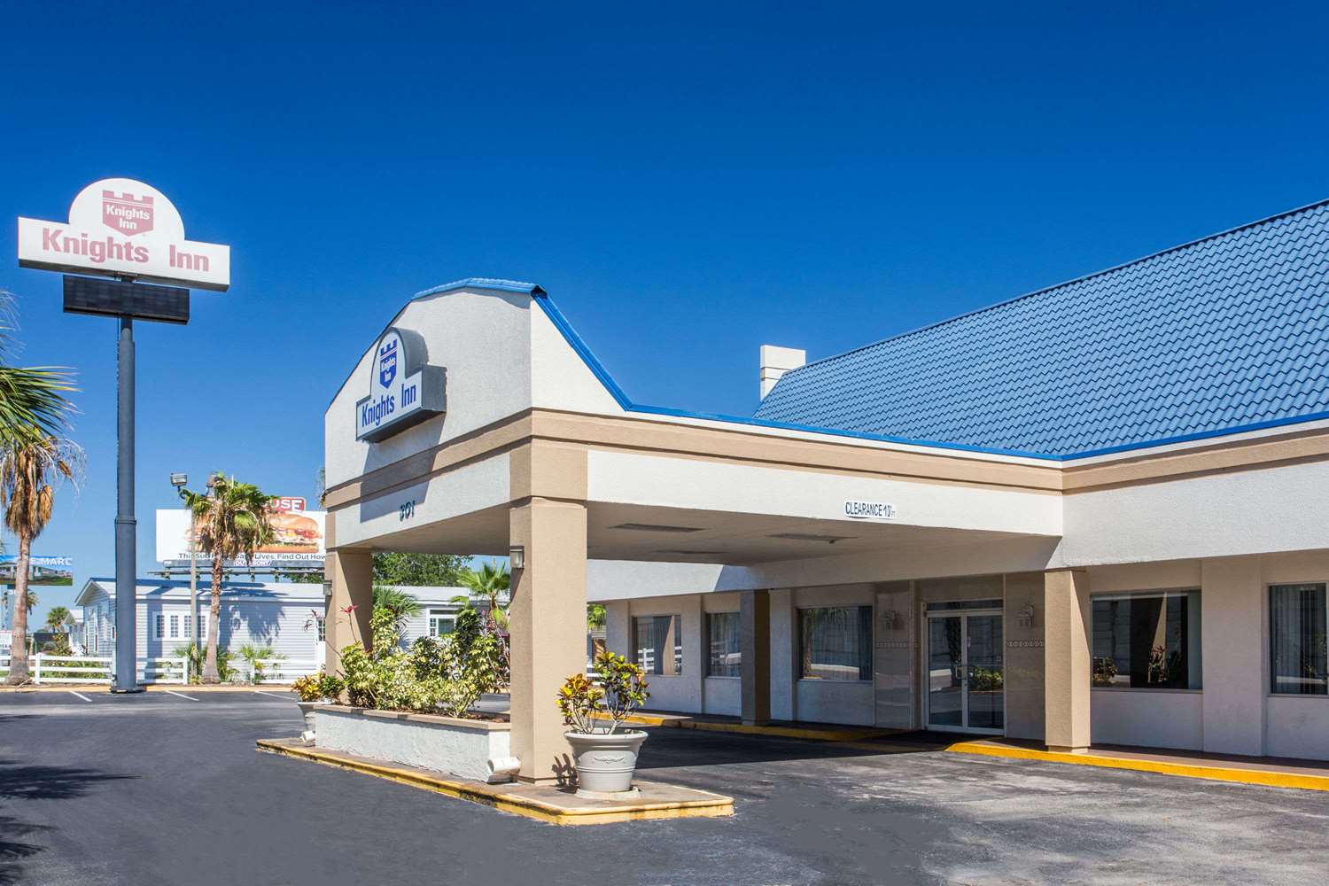 Knights Inn Plant City 16/18